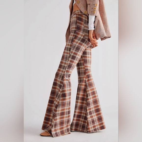 FREE PEOPLE WOMAN JUST FLOAT ON FLARE JEANS PLAID DARK CHOCOLATE COMBO SZ 24 EUC - Picture 3 of 6